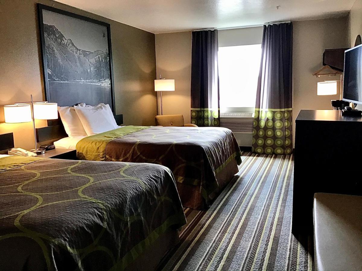 Super 8 By Wyndham Super 8 Blackfoot Esterno foto