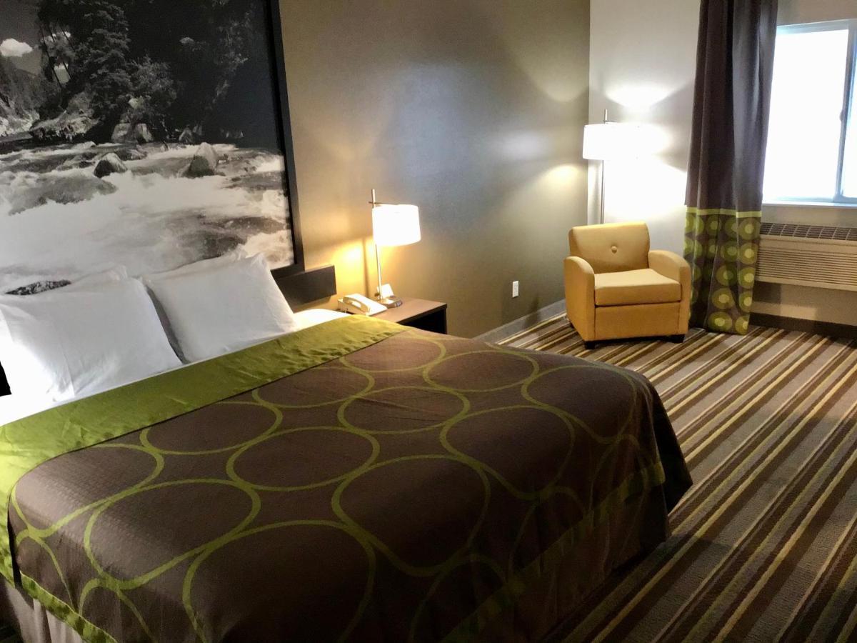 Super 8 By Wyndham Super 8 Blackfoot Esterno foto