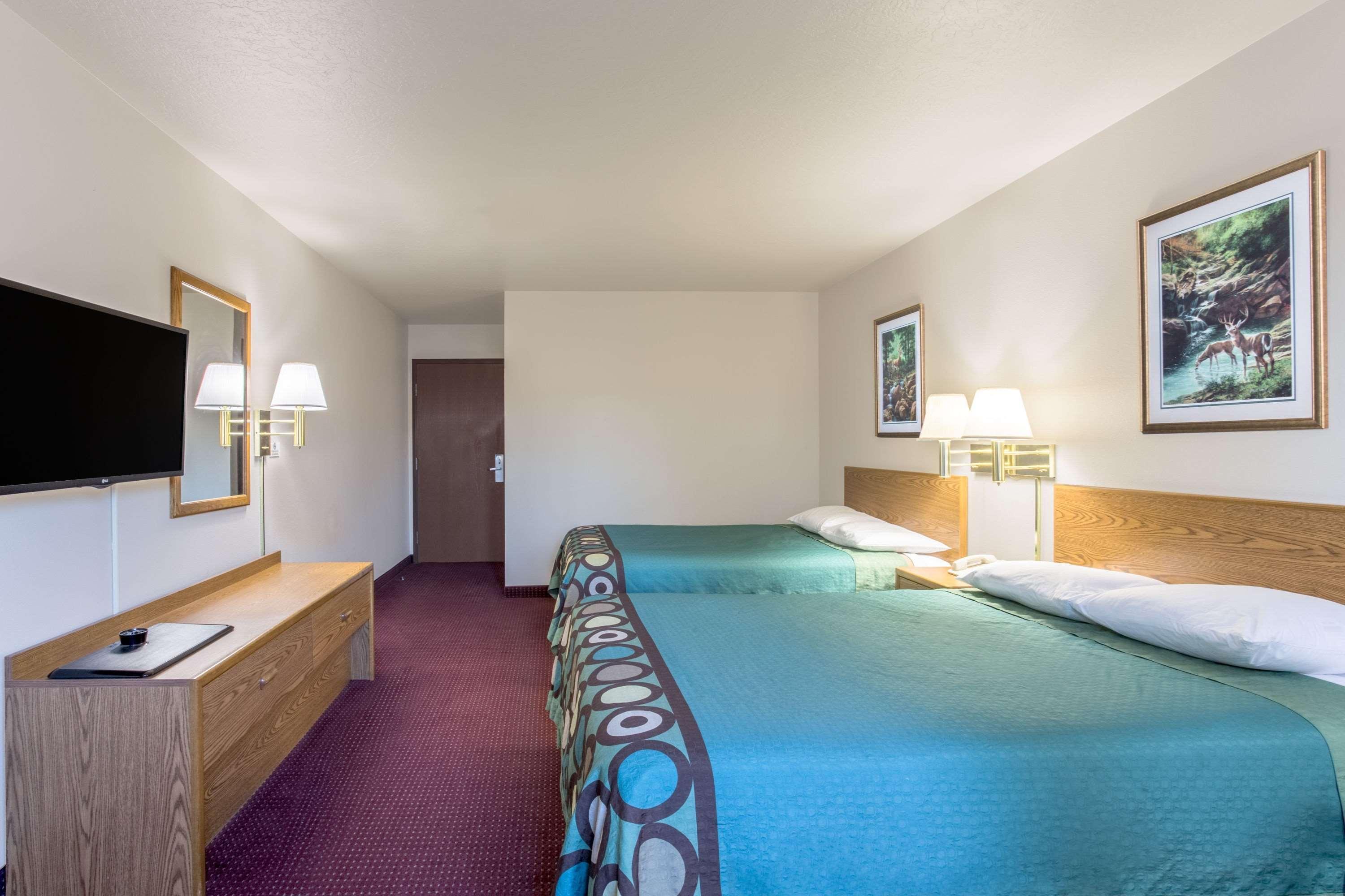 Super 8 By Wyndham Super 8 Blackfoot Esterno foto